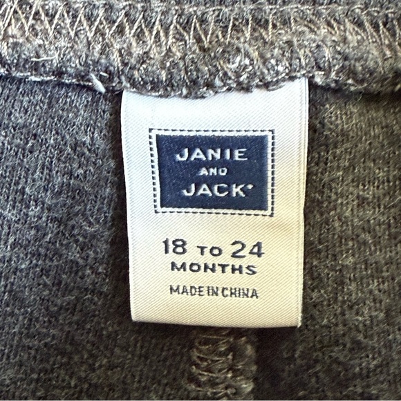 Little Boy's Casual Bundle Janie and Jack, CrewCuts, Vineyard Vines 2T, 24Months - Picture 9 of 15